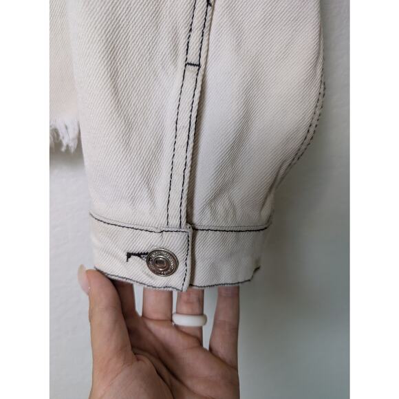 Zara Denim Neutral Contrast Boxy Crop Raw Hem Jacket Women Size M Grunge Trucker - Picture 4 of 12